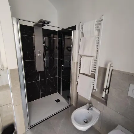 Novara Casa de hóspedes 3*